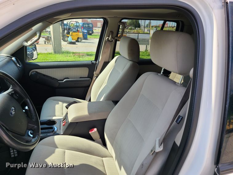 image for item GY9582 2008 Ford Explorer  SUV