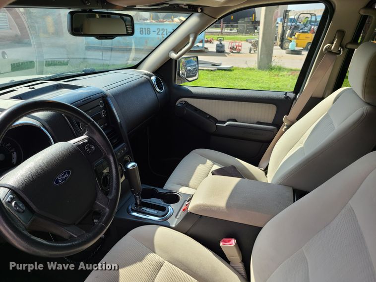 image for item GY9582 2008 Ford Explorer  SUV