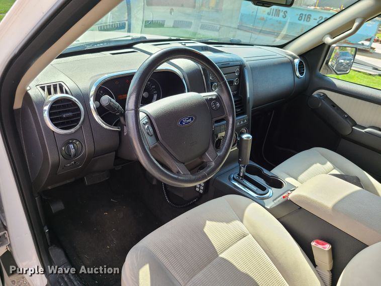 image for item GY9582 2008 Ford Explorer  SUV