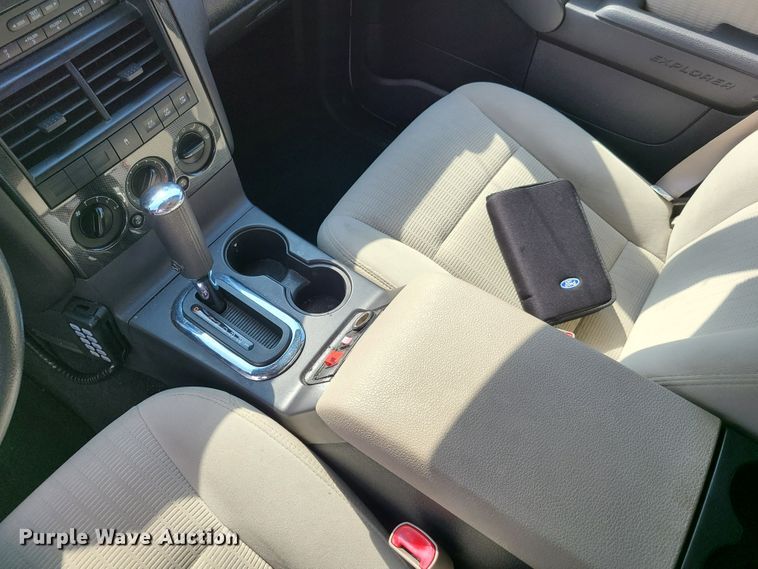 image for item GY9582 2008 Ford Explorer  SUV