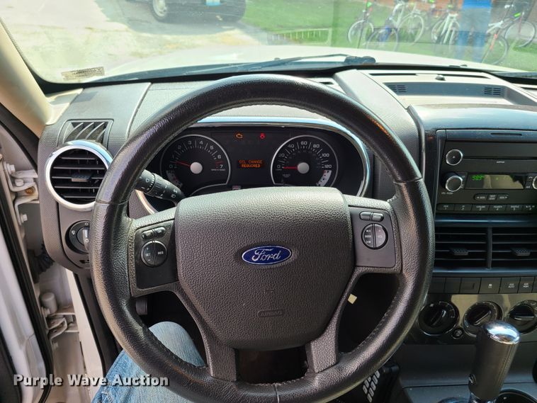 image for item GY9582 2008 Ford Explorer  SUV