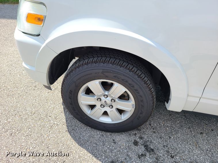 image for item GY9582 2008 Ford Explorer  SUV