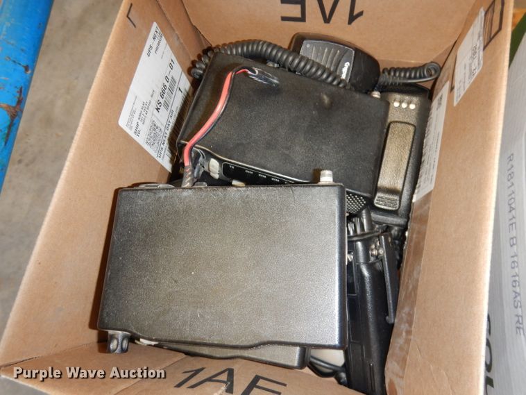 image for item HA9756 Analog radios