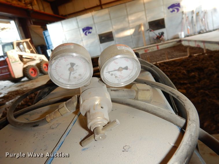 image for item HA9769 Miller Millermatic 250 CV/DC wire welder