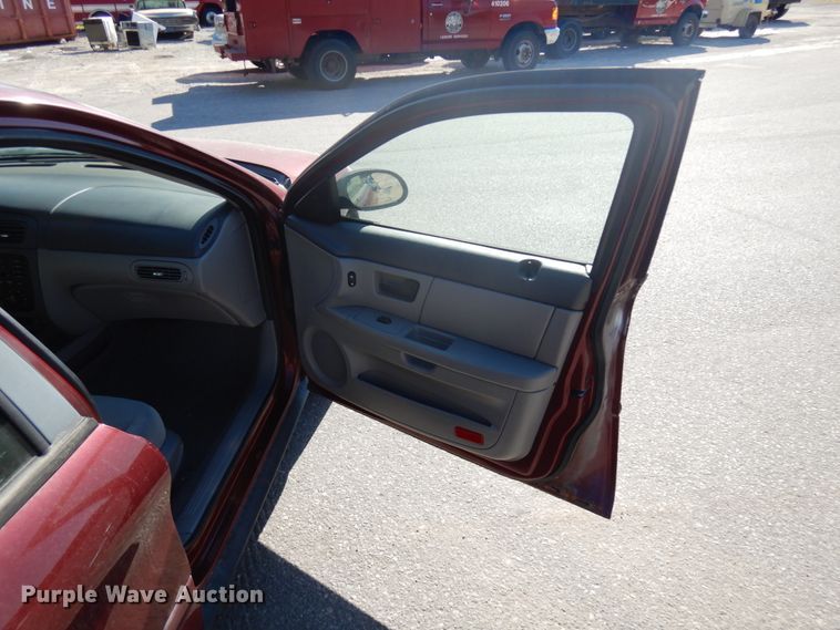 image for item HD9035 2005 Ford Taurus SE