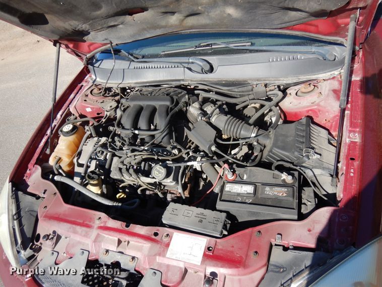 image for item HD9035 2005 Ford Taurus SE