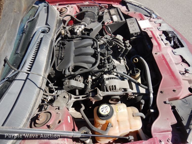 image for item HD9035 2005 Ford Taurus SE