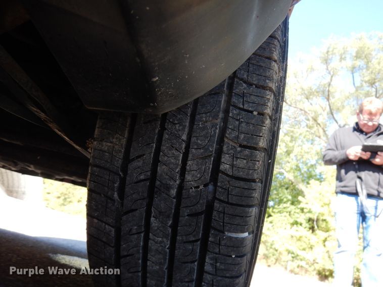 image for item HD9035 2005 Ford Taurus SE