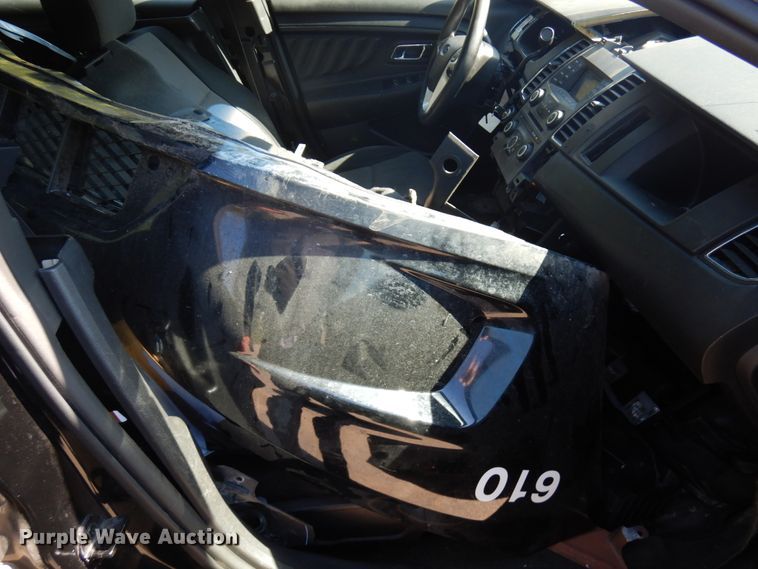 image for item HD9040 2014 Ford Taurus Police Interceptor