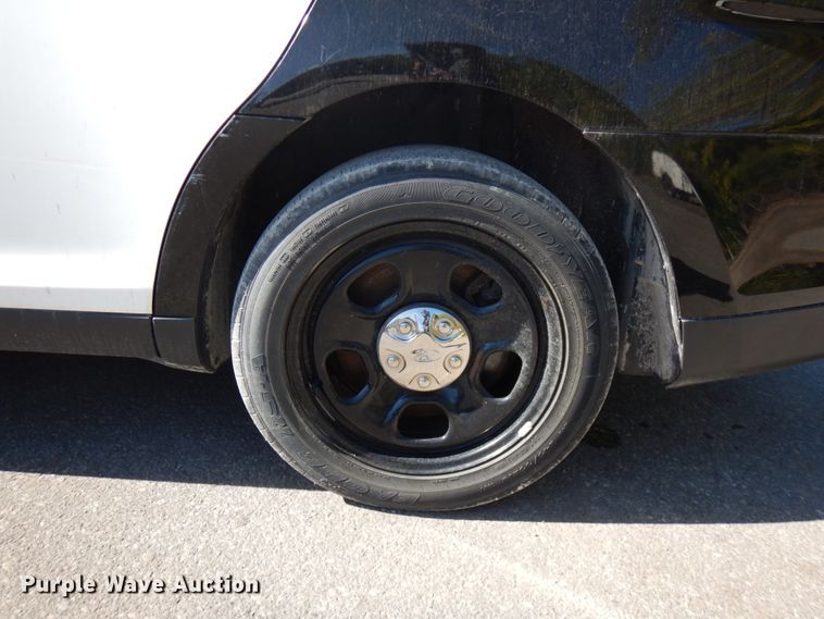 image for item HD9040 2014 Ford Taurus Police Interceptor