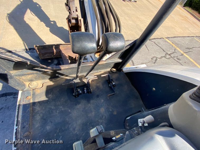 image for item HE9821 2006 Bobcat 331E  mini excavator