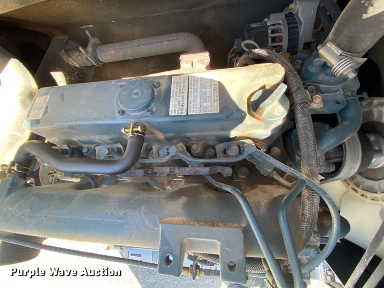 image for item HE9821 2006 Bobcat 331E  mini excavator