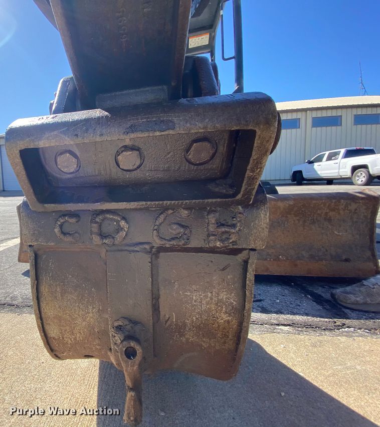 image for item HE9821 2006 Bobcat 331E  mini excavator