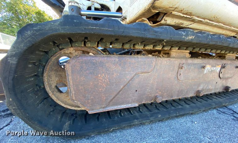 image for item HE9821 2006 Bobcat 331E  mini excavator