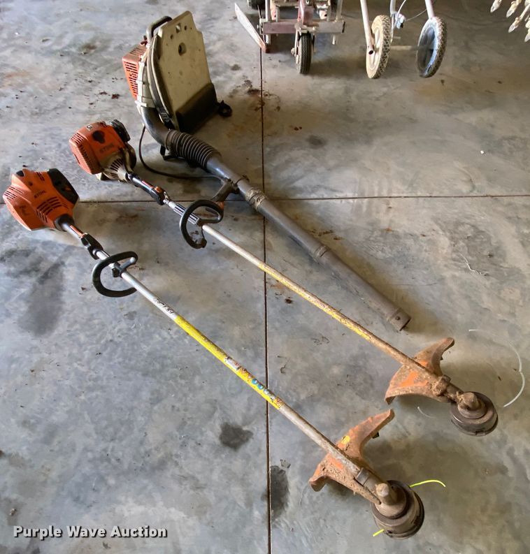 image for item HE9822 Lawn and garden equipment