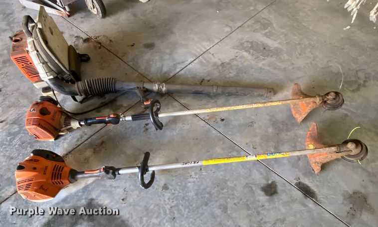 image for item HE9822 Lawn and garden equipment