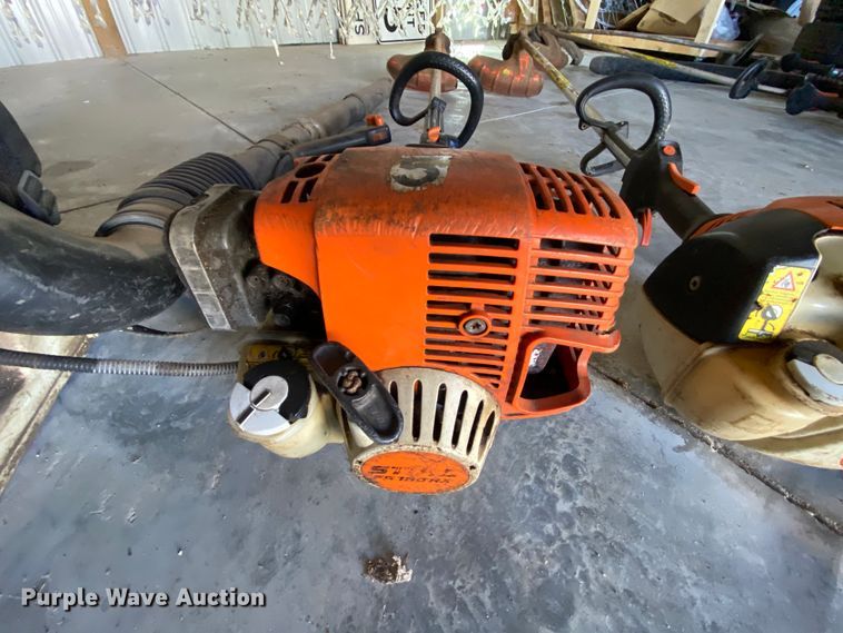 image for item HE9822 Lawn and garden equipment