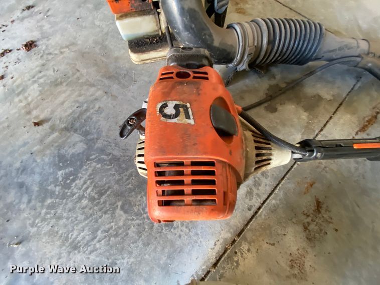 image for item HE9822 Lawn and garden equipment