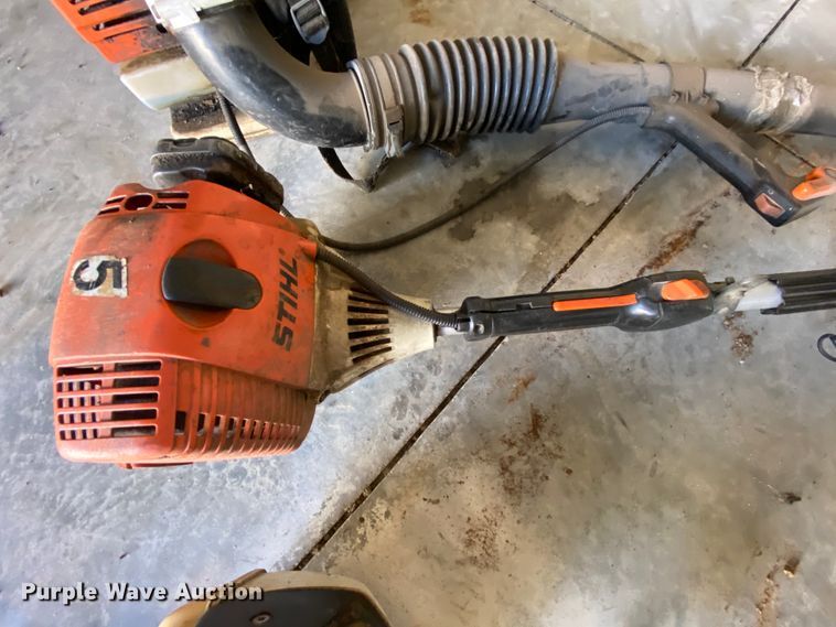 image for item HE9822 Lawn and garden equipment