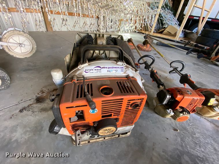 image for item HE9822 Lawn and garden equipment