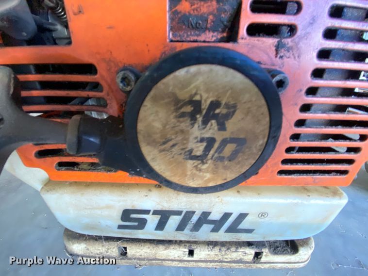 image for item HE9822 Lawn and garden equipment