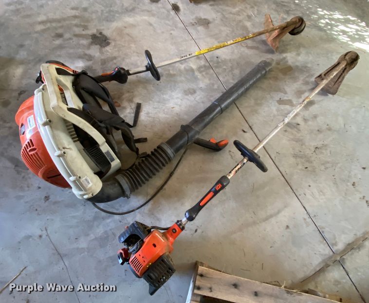 image for item HE9823 Lawn and garden equipment