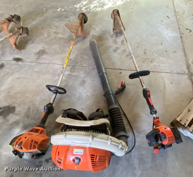 image for item HE9823 Lawn and garden equipment