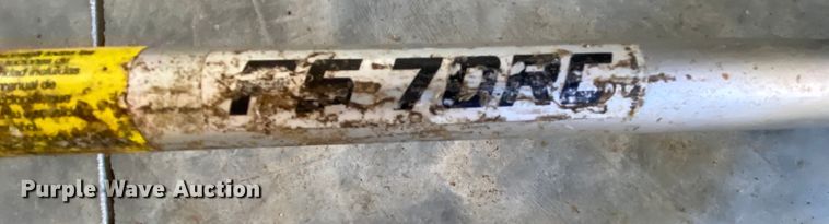 image for item HE9823 Lawn and garden equipment