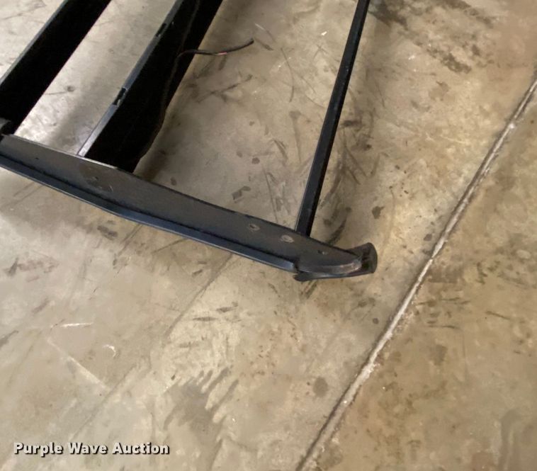 image for item HE9825 Automotive accessories