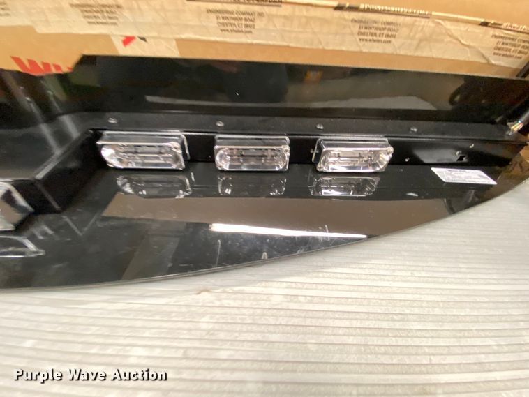 image for item HE9827 (3) light bars