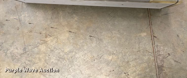 image for item HE9827 (3) light bars