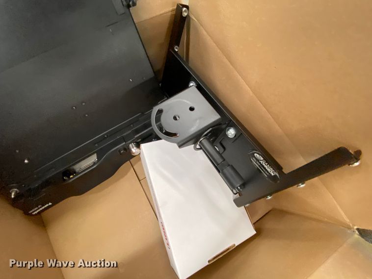 image for item HE9830 Automotive accessories