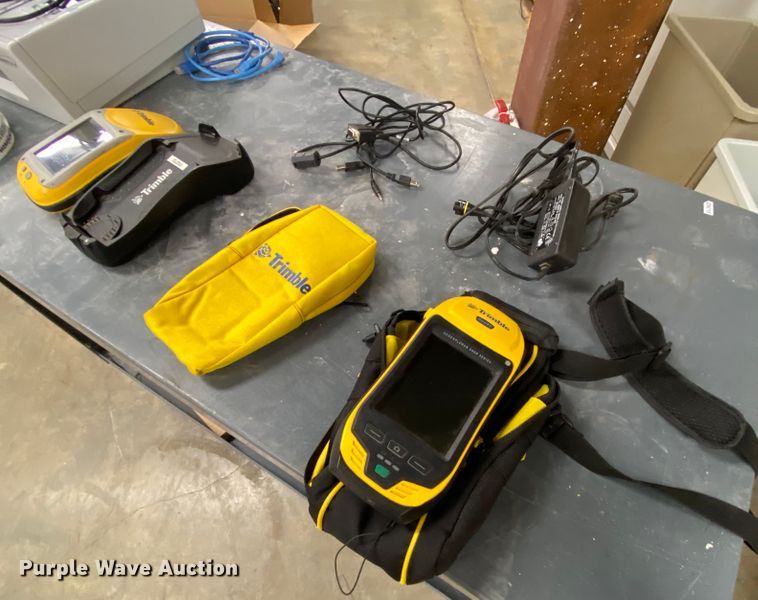 image for item HE9831 Surveying equipment