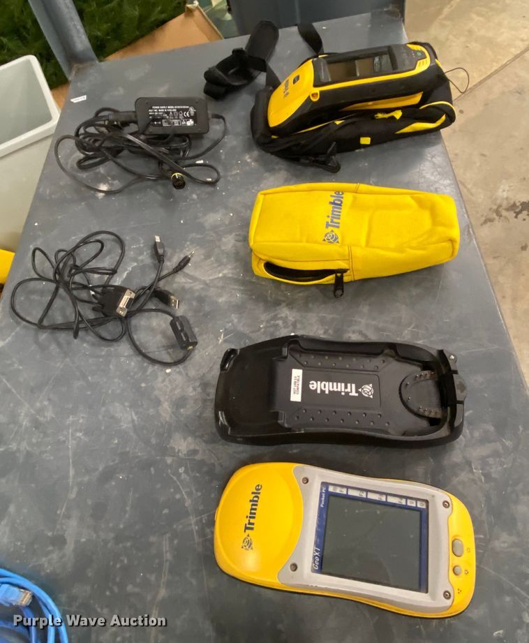 image for item HE9831 Surveying equipment