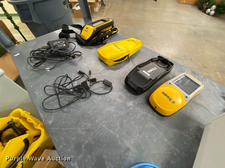 image for item HE9831 Surveying equipment