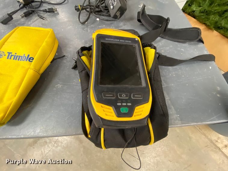 image for item HE9831 Surveying equipment