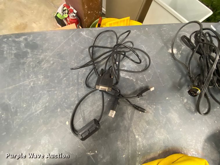 image for item HE9831 Surveying equipment