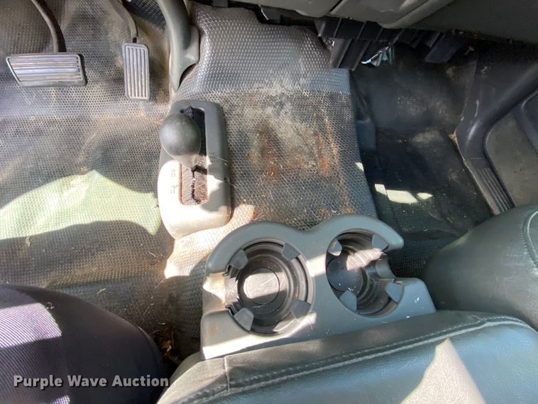 image for item HE9832 2005 Chevrolet Silverado 1500  Ext. Cab pickup truck