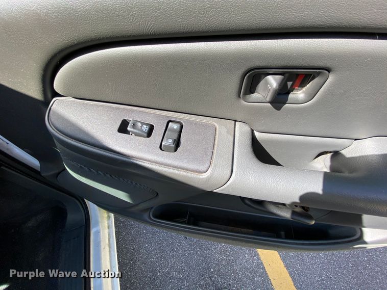 image for item HE9832 2005 Chevrolet Silverado 1500  Ext. Cab pickup truck