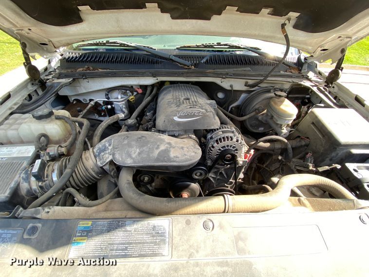 image for item HE9832 2005 Chevrolet Silverado 1500  Ext. Cab pickup truck