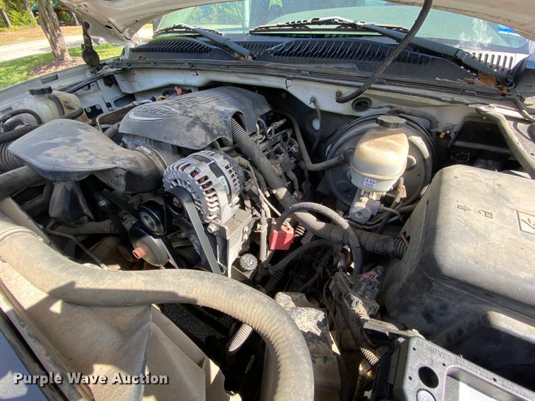 image for item HE9832 2005 Chevrolet Silverado 1500  Ext. Cab pickup truck