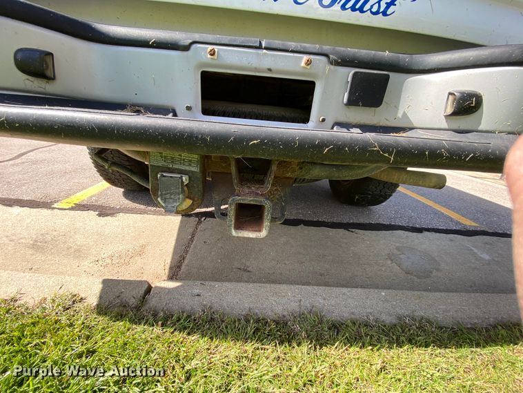 image for item HE9832 2005 Chevrolet Silverado 1500  Ext. Cab pickup truck