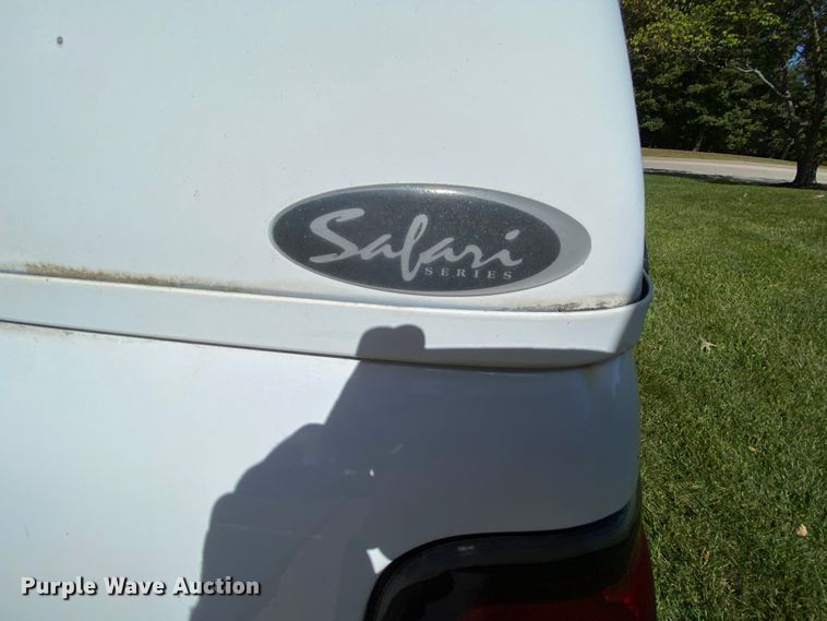 image for item HE9832 2005 Chevrolet Silverado 1500  Ext. Cab pickup truck