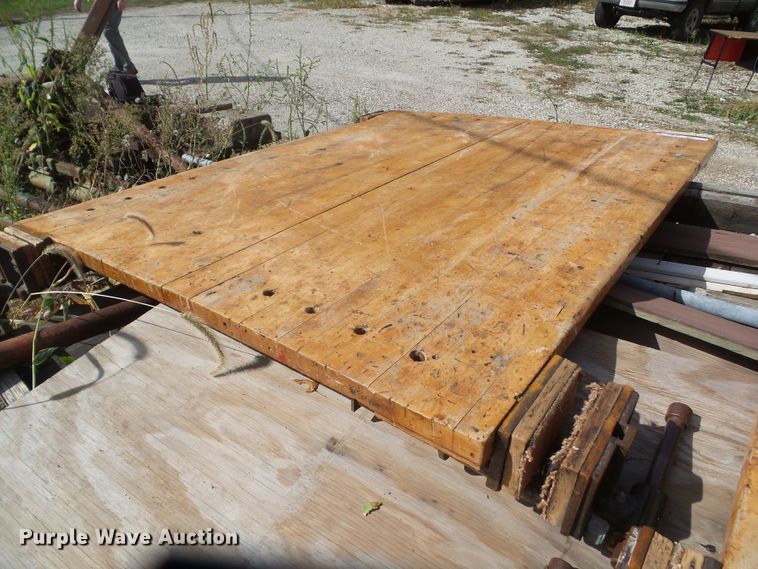 image for item HF9619 Wood shop table