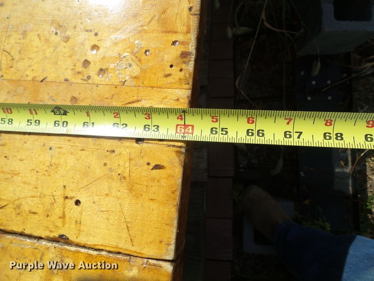 image for item HF9620 Wood shop table