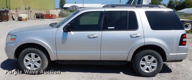 image for item HJ9577 2010 Ford Explorer XLT  SUV