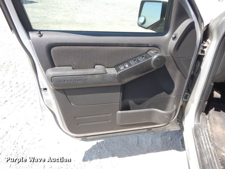 image for item HJ9577 2010 Ford Explorer XLT  SUV