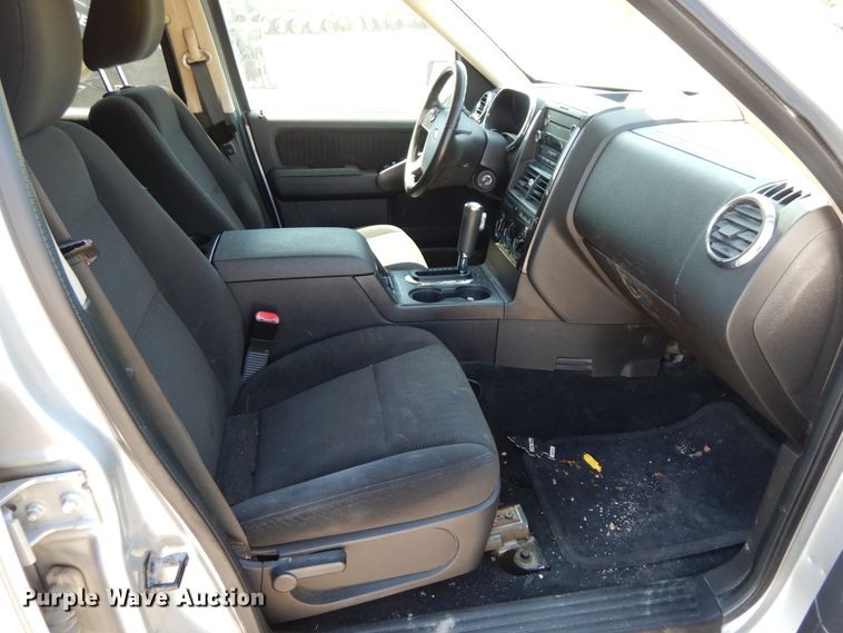 image for item HJ9577 2010 Ford Explorer XLT  SUV