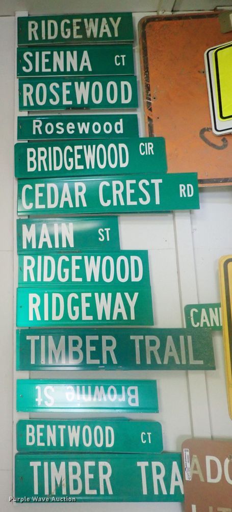 image for item HK9992 Approximately 90 street signs