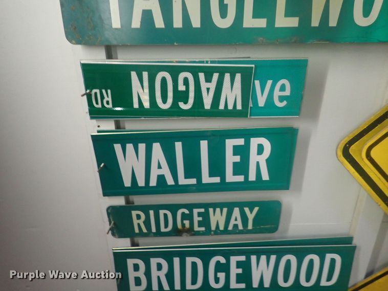 image for item HK9992 Approximately 90 street signs